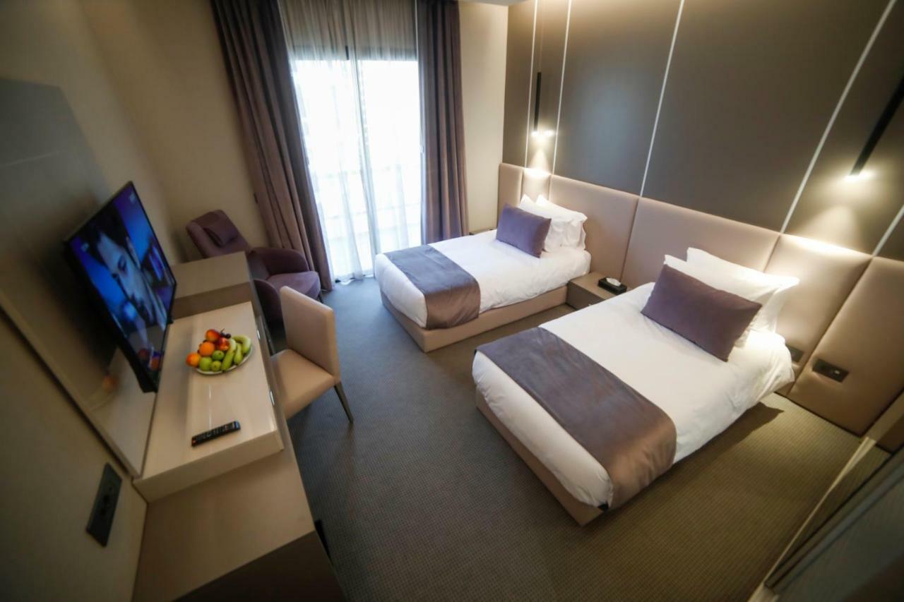 Hotel Rawsheh 51 Beirut Exterior foto